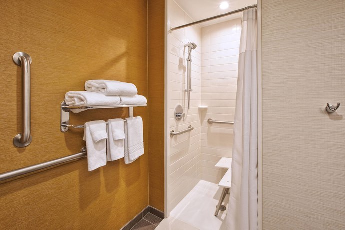 Imagen de la habitación del Hotel Fairfield Inn & Suites By Marriott Plattsburgh. Foto 7