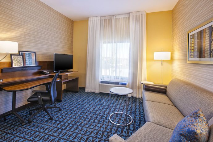 Imagen de la habitación del Hotel Fairfield Inn & Suites By Marriott Plattsburgh. Foto 9