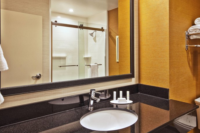 Imagen de la habitación del Hotel Fairfield Inn & Suites By Marriott Plattsburgh. Foto 13
