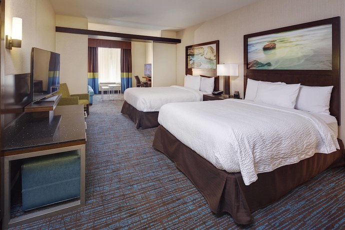 Imagen de la habitación del Hotel Fairfield Inn & Suites By Marriott San Diego Carls. Foto 7