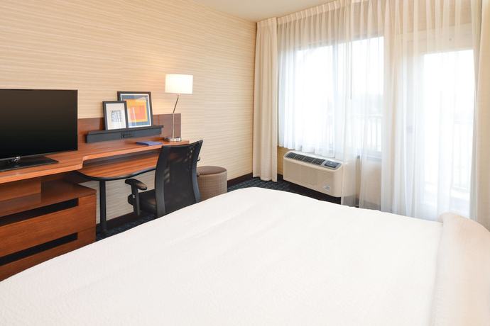 Imagen de la habitación del Hotel Fairfield Inn & Suites By Marriott Santa Cruz. Foto 7