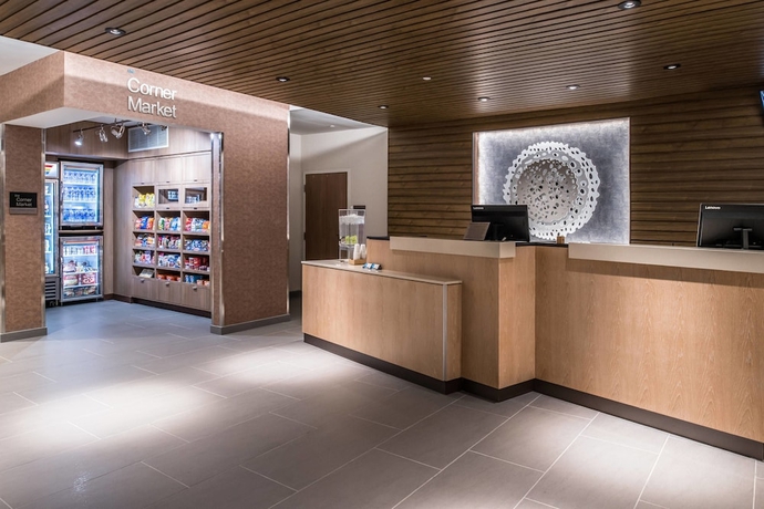 Imagen de los interiores del Hotel Fairfield Inn & Suites By Marriott Staunton. Foto 8