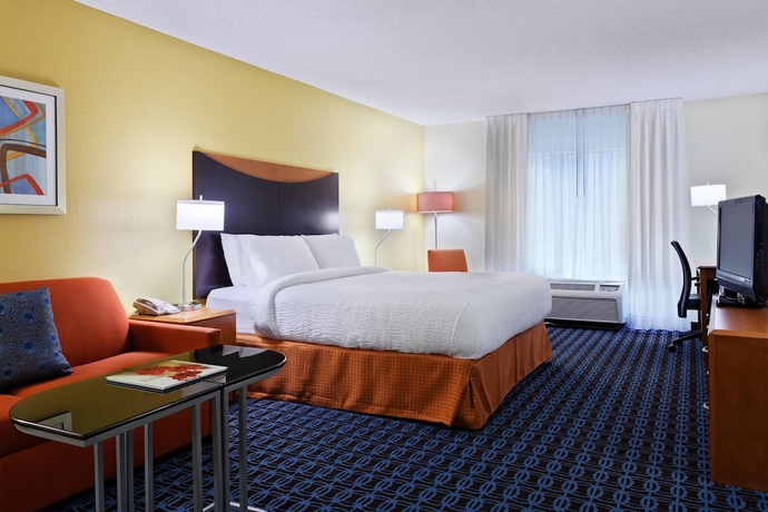Imagen de la habitación del Hotel Fairfield Inn & Suites Charlotte Arrowood. Foto 8