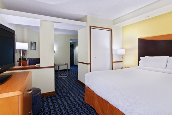 Imagen de la habitación del Hotel Fairfield Inn & Suites Charlotte Arrowood. Foto 12