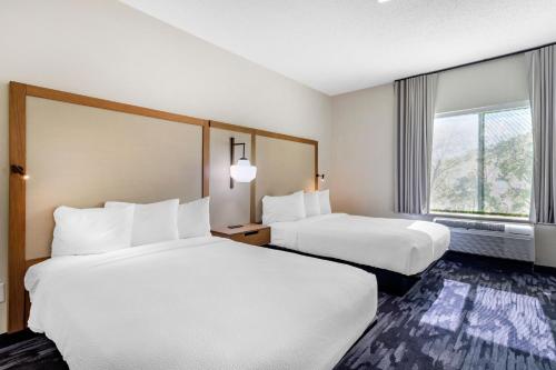 Imagen de la habitación del Hotel Fairfield Inn & Suites Cherokee. Foto 11