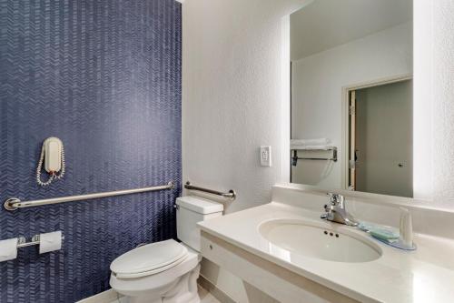 Imagen general del Hotel Fairfield Inn & Suites Cherokee. Foto 7