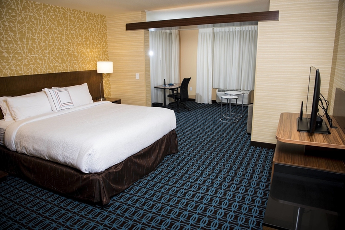 Imagen de la habitación del Hotel Fairfield Inn & Suites Cincinnati Uptown/University Area. Foto 13