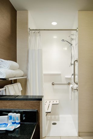 Imagen de la habitación del Hotel Fairfield Inn & Suites Columbus Dublin. Foto 14