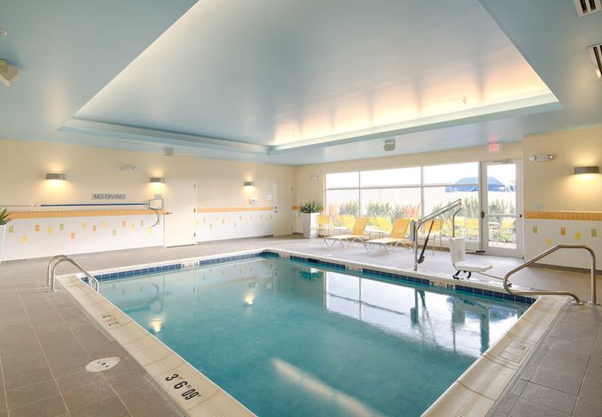 Imagen de la piscina del Hotel Fairfield Inn & Suites Columbus Dublin. Foto 20