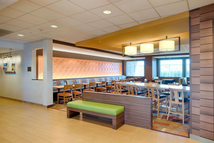 Imagen del bar/restaurante del Hotel Fairfield Inn & Suites Columbus Dublin. Foto 2