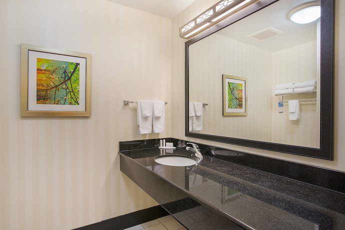 Imagen de la habitación del Hotel Fairfield Inn & Suites Cookeville. Foto 10
