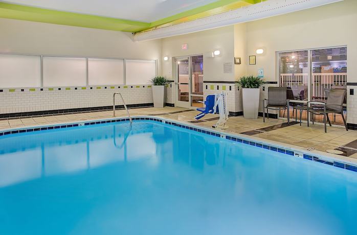 Imagen de la piscina del Hotel Fairfield Inn & Suites Cookeville. Foto 20