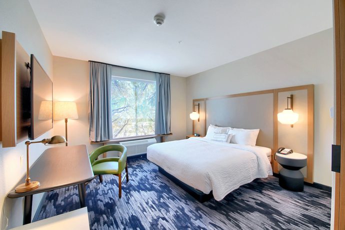 Imagen de la habitación del Hotel Fairfield Inn & Suites Dallas Cedar Hill. Foto 6