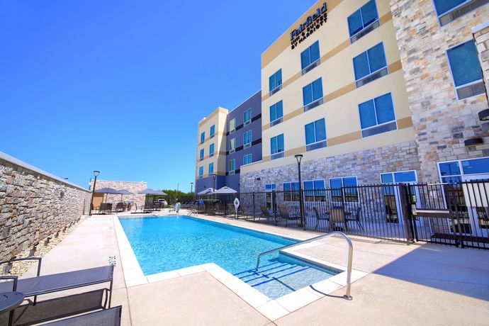 Imagen de los interiores del Hotel Fairfield Inn & Suites Dallas Cedar Hill. Foto 16