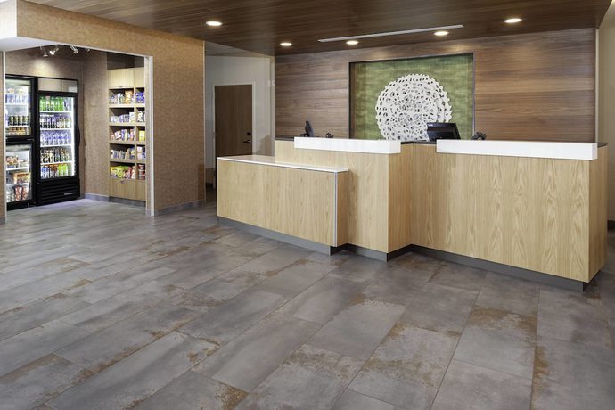 Imagen de los interiores del Hotel Fairfield Inn & Suites Fort Morgan. Foto 16