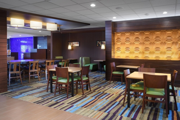 Imagen del bar/restaurante del Hotel Fairfield Inn & Suites Fort Worth South/Burleson. Foto 8