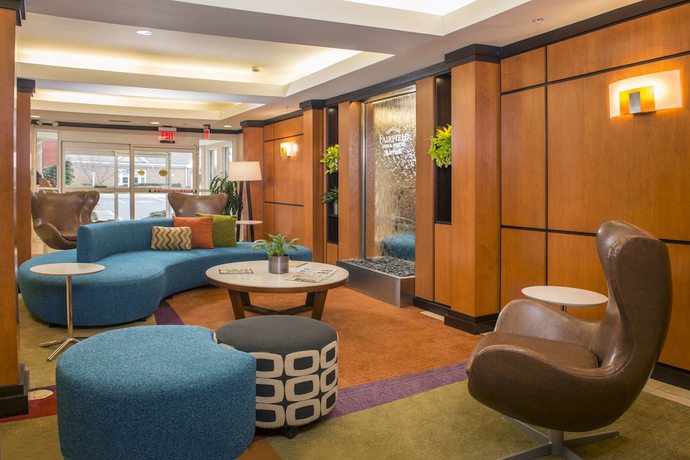 Imagen de los interiores del Hotel Fairfield Inn & Suites Frederick. Foto 9