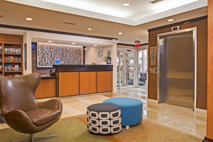 Imagen de los interiores del Hotel Fairfield Inn & Suites Frederick. Foto 10