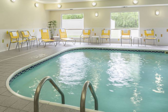 Imagen de la piscina del Hotel Fairfield Inn & Suites Jackson, Jackson. Foto 12