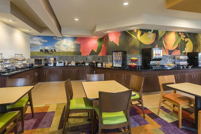 Imagen del bar/restaurante del Hotel Fairfield Inn & Suites Jackson, Jackson. Foto 4