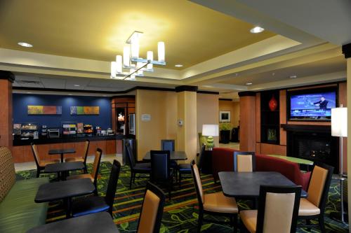 Imagen de los interiores del Hotel Fairfield Inn & Suites Kennett Square Brandywine Valley. Foto 8