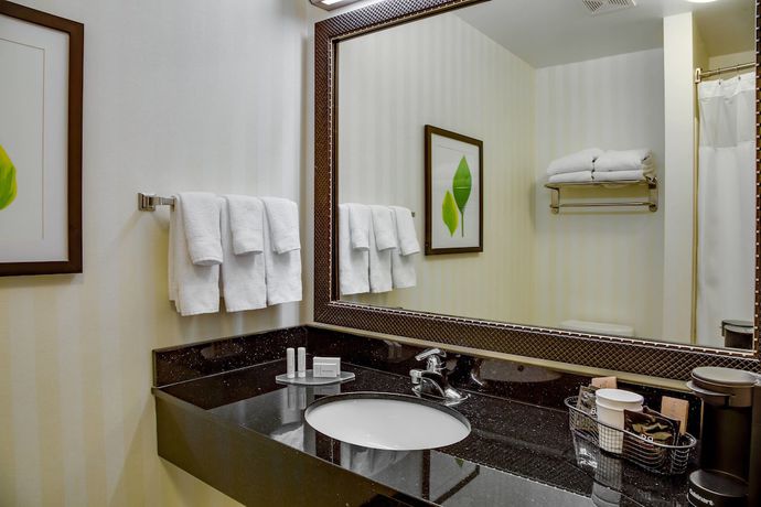 Imagen de la habitación del Hotel Fairfield Inn & Suites Lake City. Foto 4