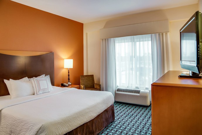 Imagen de la habitación del Hotel Fairfield Inn & Suites Lake City. Foto 5