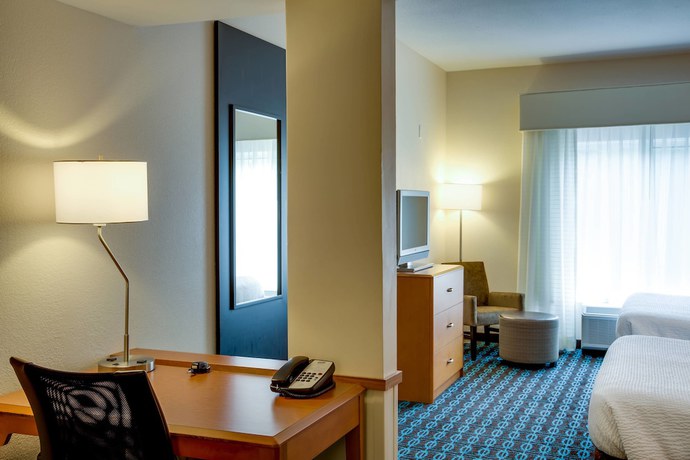 Imagen de la habitación del Hotel Fairfield Inn & Suites Lake City. Foto 7