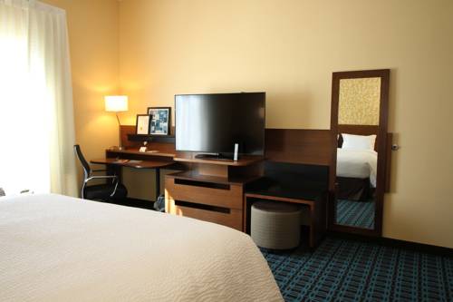 Imagen de la habitación del Hotel Fairfield Inn & Suites London. Foto 2