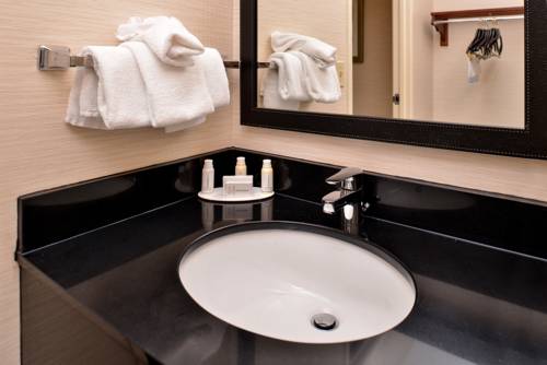 Imagen de la habitación del Hotel Fairfield Inn & Suites Louisville North / Riversid. Foto 7