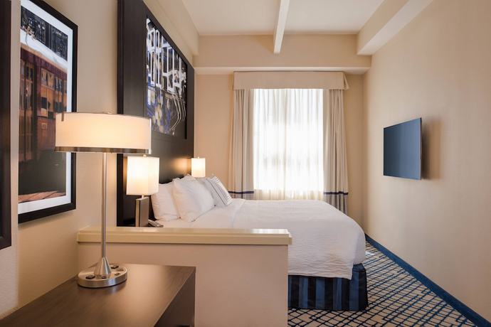 Imagen de la habitación del Hotel Fairfield Inn & Suites New Orleans Downtown/French Quarter Area. Foto 13