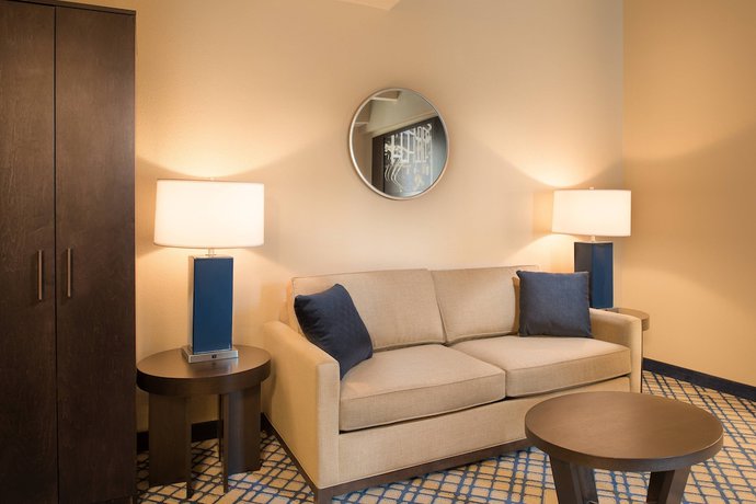 Imagen de la habitación del Hotel Fairfield Inn & Suites New Orleans Downtown/French Quarter Area. Foto 14