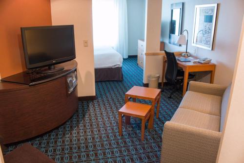 Imagen general del Hotel Fairfield Inn & Suites Oakland Hayward. Foto 5