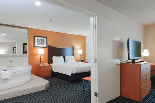 Imagen de la habitación del Hotel Fairfield Inn & Suites Oakland Hayward. Foto 15