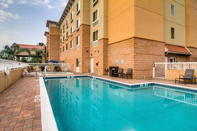 Imagen de la piscina del Hotel Fairfield Inn & Suites Palm Coast I-95. Foto 18