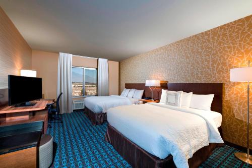 Imagen de la habitación del Hotel Fairfield Inn & Suites Palm Desert Coachella Valley. Foto 17