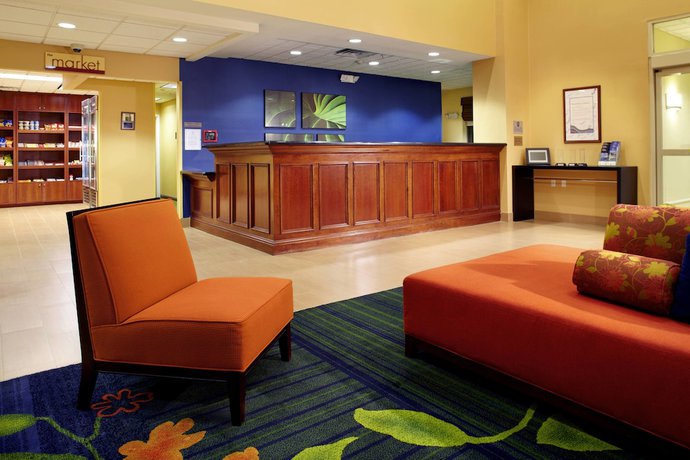 Imagen de los interiores del Hotel Fairfield Inn & Suites Phoenix Midtown. Foto 6