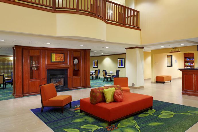 Imagen de los interiores del Hotel Fairfield Inn & Suites Phoenix Midtown. Foto 11