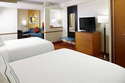 Imagen de la habitación del Hotel Fairfield Inn & Suites Pittsburgh Neville Island. Foto 2