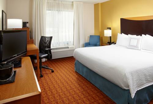 Imagen de la habitación del Hotel Fairfield Inn & Suites Pittsburgh Neville Island. Foto 3