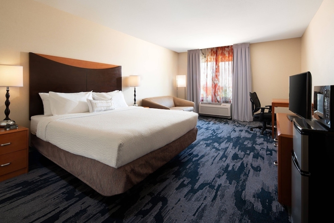 Imagen de la habitación del Hotel Fairfield Inn & Suites Redding. Foto 6