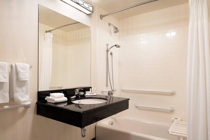 Imagen de la habitación del Hotel Fairfield Inn & Suites Redding. Foto 8