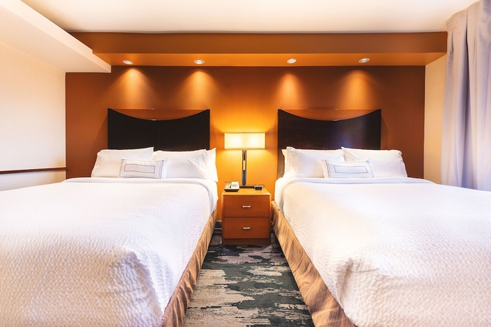 Imagen de la habitación del Hotel Fairfield Inn & Suites Redding. Foto 10