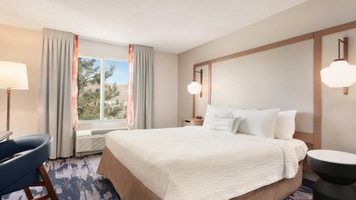 Imagen de la habitación del Hotel Fairfield Inn & Suites Reno Sparks. Foto 10