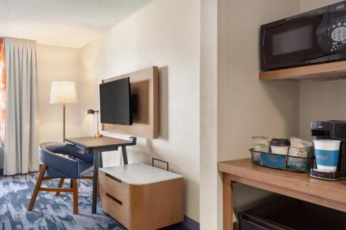 Imagen de la habitación del Hotel Fairfield Inn & Suites Reno Sparks. Foto 18