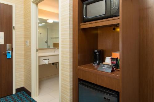 Imagen de la habitación del Hotel Fairfield Inn & Suites Sacramento Folsom. Foto 9