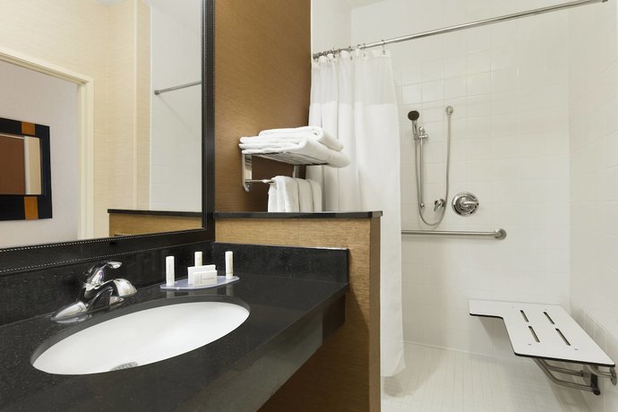 Imagen de la habitación del Hotel Fairfield Inn & Suites Saginaw. Foto 7