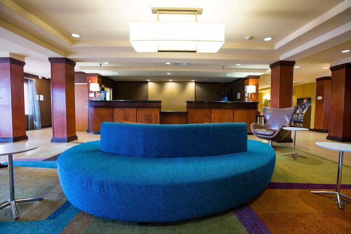 Imagen de los interiores del Hotel Fairfield Inn & Suites Toledo North. Foto 9