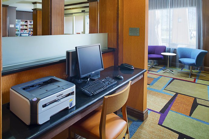 Imagen de los interiores del Hotel Fairfield Inn & Suites Twentynine Palms-Joshua Tree National Park. Foto 13