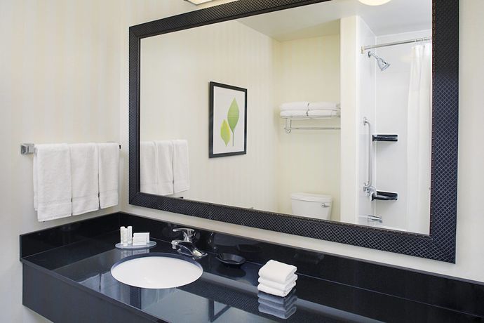 Imagen de la habitación del Hotel Fairfield Inn & Suites Twentynine Palms-Joshua Tree National Park. Foto 10